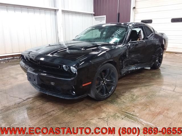 2017 dodge challenger sxt