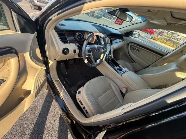 2017 ford taurus limited