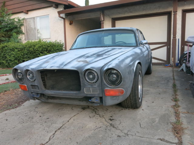 1972 jaguar xj6 with 406 cid chevy v8 and gm 700r4 transmission