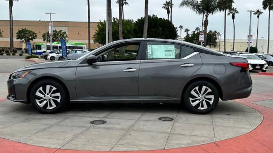 2025 Nissan Altima
