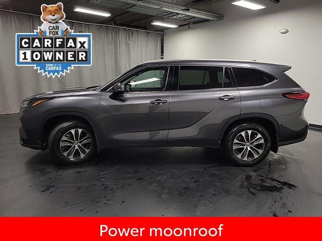 2022 toyota highlander xle
