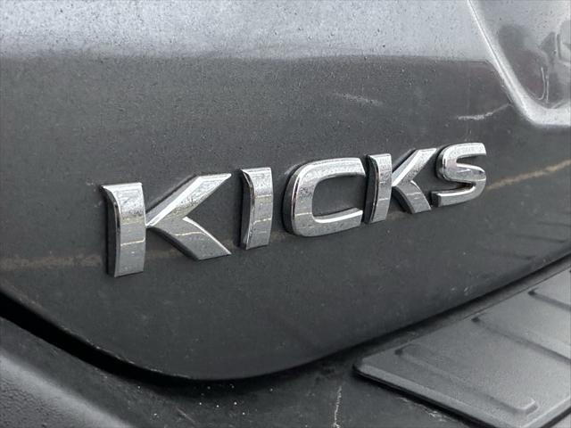 2019 nissan kicks s