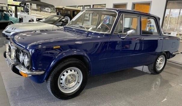 1975 alfa romeo giulia nuova super 1300 sedan blue