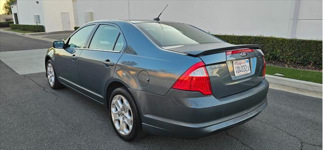 2011 ford fusion se