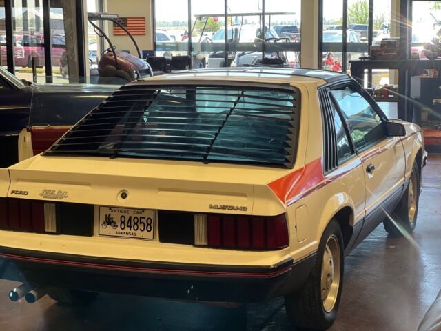 1980 ford mustang coupe white rwd automatic cobra