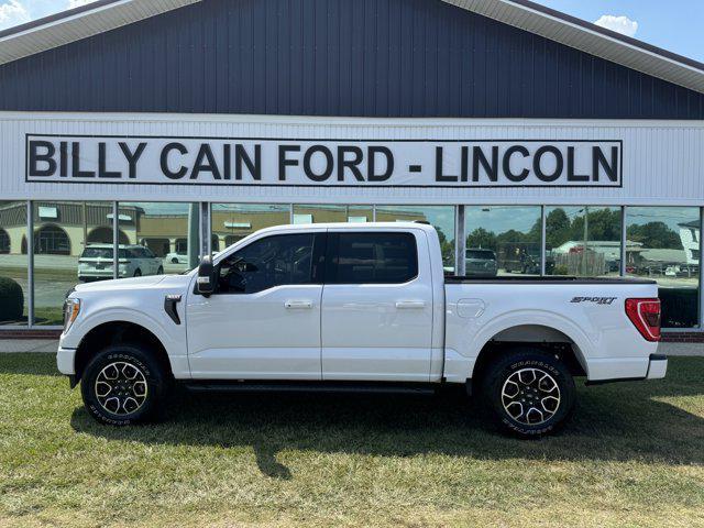 2021 ford f-150 xlt