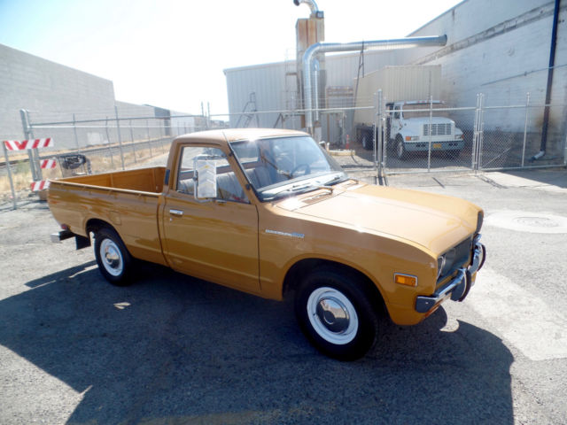 1972 datsun1600 pick up truck,original paint,rebuilt motor,1974,1973,1975,76,78
