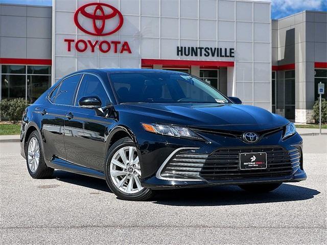 2024 toyota camry le