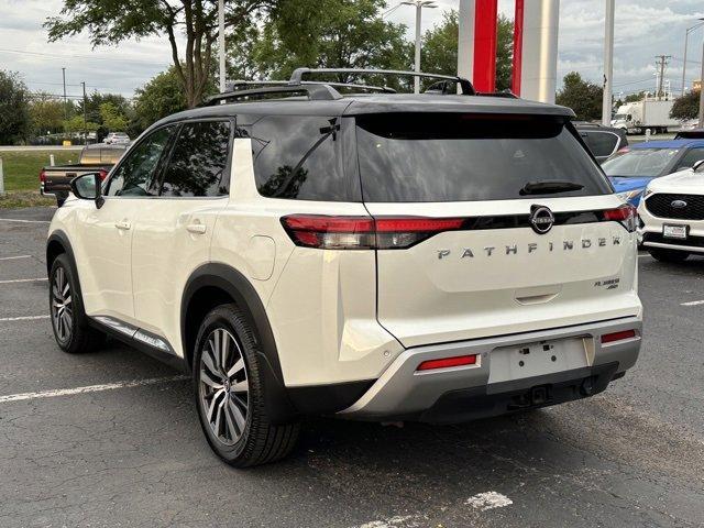 2022 nissan pathfinder platinum