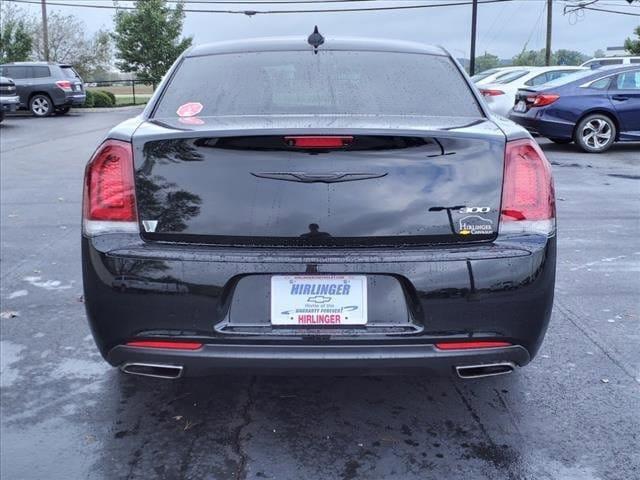 2020 chrysler 300 touring