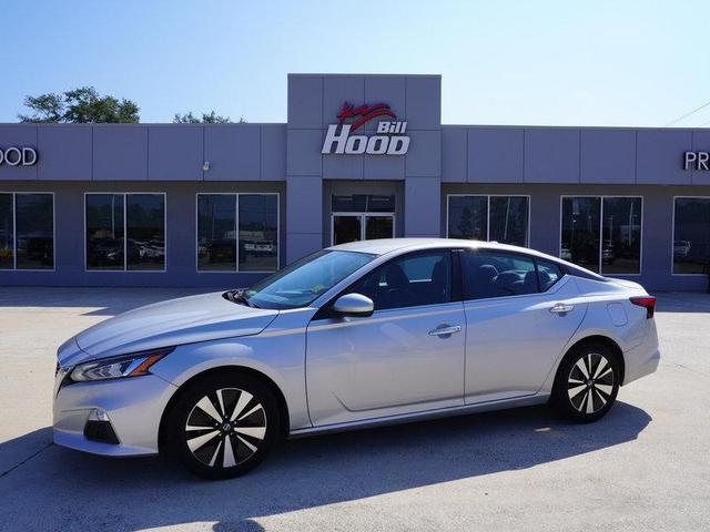 2022 nissan altima 2.5 sv