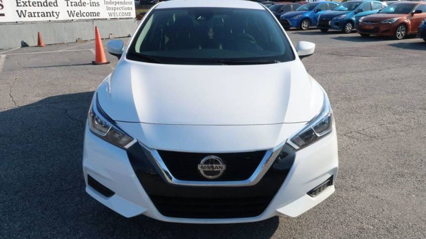 2022 nissan versa sv