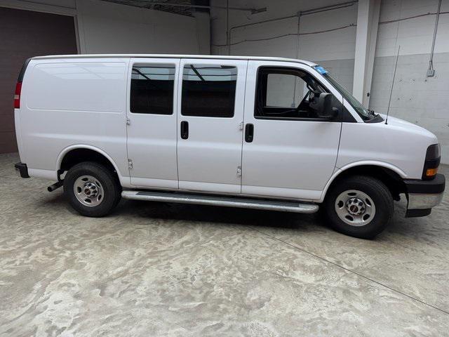 2022 gmc savana 2500 work van