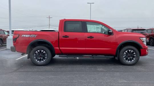 2024 Nissan Titan pro-4x