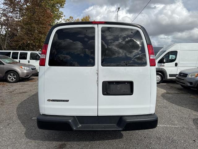 2020 chevrolet express 3500 ls