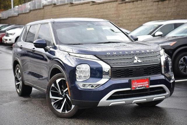 2022 mitsubishi outlander se