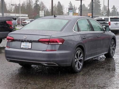2021 volkswagen passat 2.0t se in gladstone, oregon