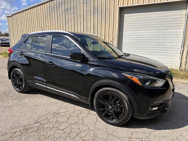 2020 nissan kicks sr