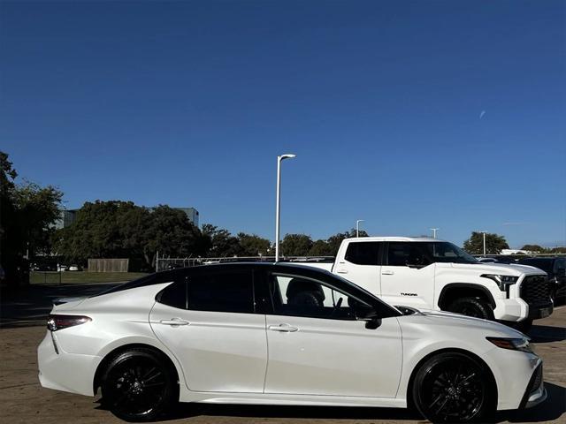 2022 toyota camry xse