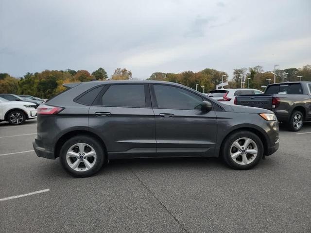 2020 ford edge se