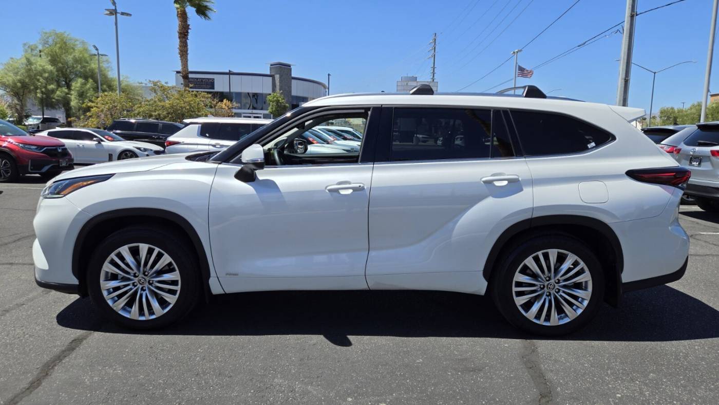 2024 toyota highlander hybrid platinum