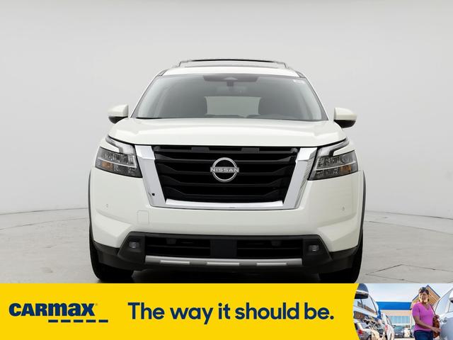 2022 nissan pathfinder sl