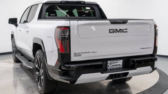 2025 GMC Sierra