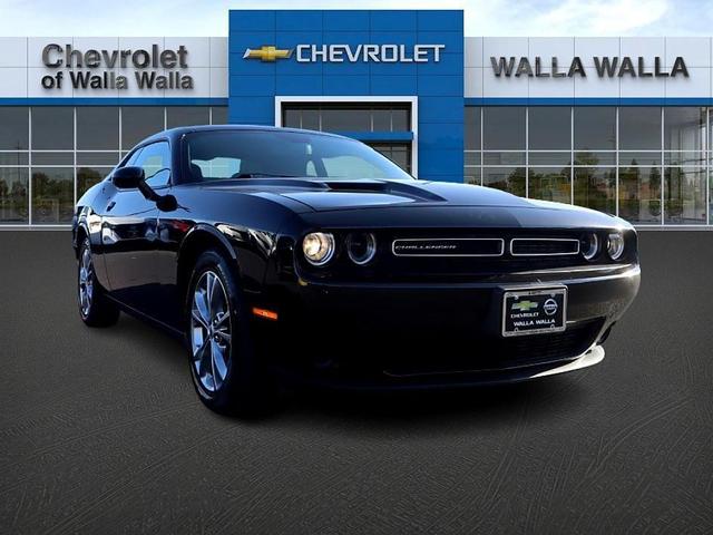2023 dodge challenger sxt