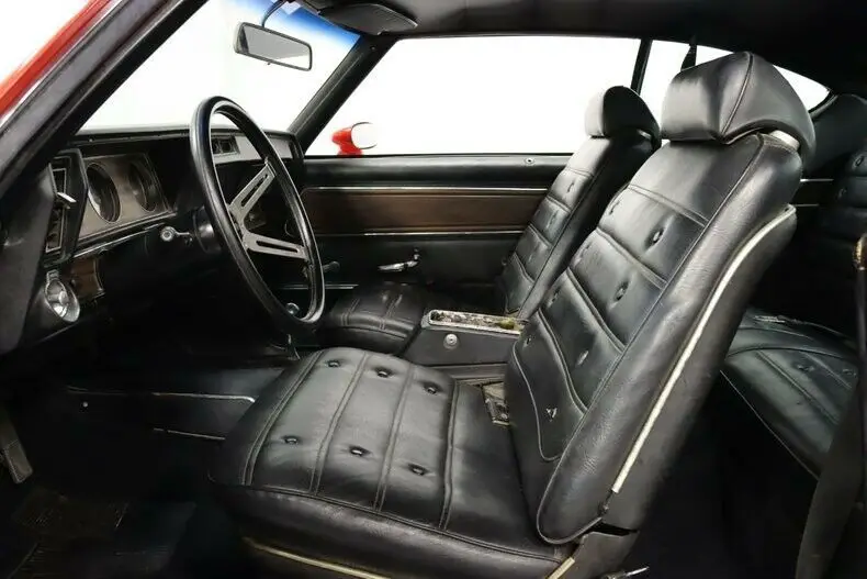 strong olds 455 v8, auto, ps, pb, front discs, great colors, buckets/console