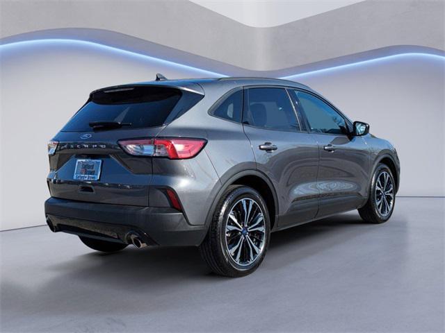 2021 ford escape se
