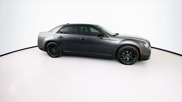 2019 chrysler 300 touring