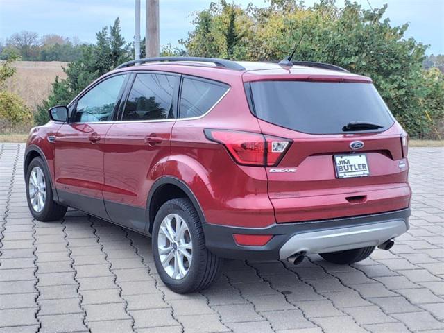 2019 ford escape se
