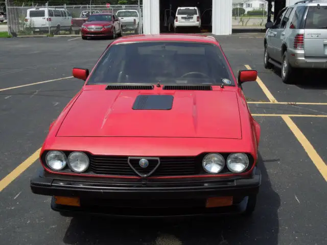 alfa romeo alfetta gtv6 1986 new factory red paint super clean car clear title