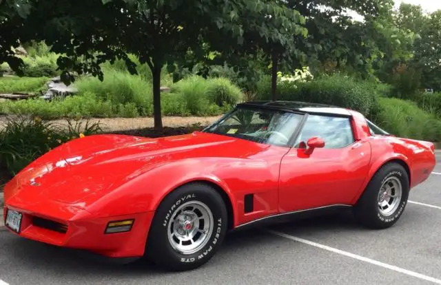 1980 corvette -this car is gorgeous-showroom condition this is the exception!