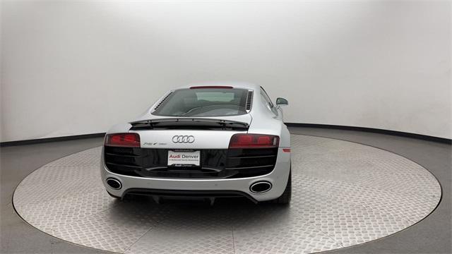 2012 audi r8 5.2 quattro