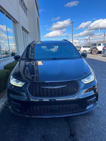 2021 chrysler pacifica touring-l
