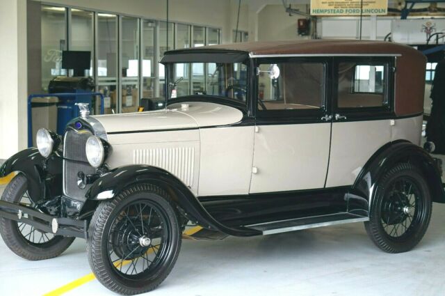 ford model a 1928 "fresh paint" sold by ford dealer