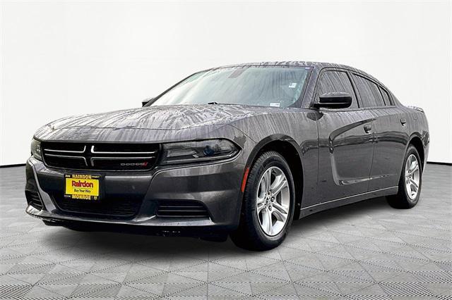 2016 dodge charger se