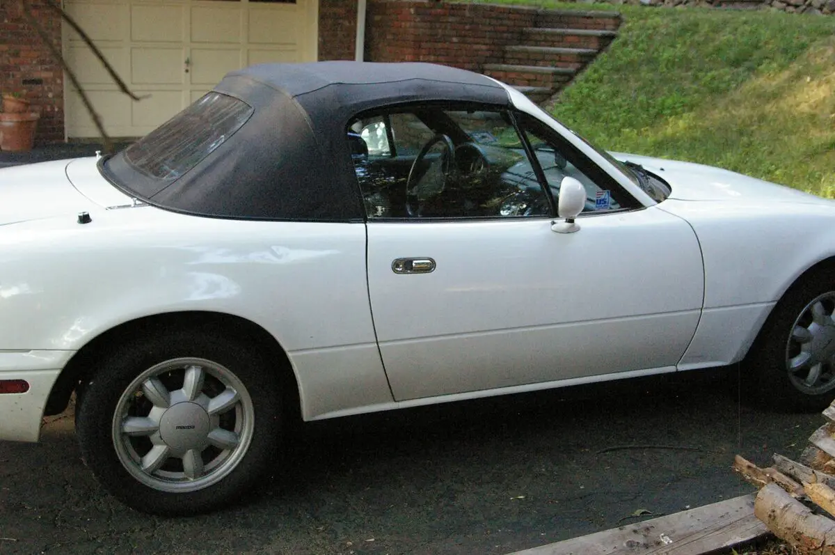 1992 mazda miata mx5 manual transmission, convertible, roll bar