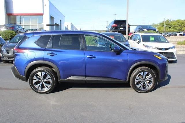 2021 nissan rogue sv