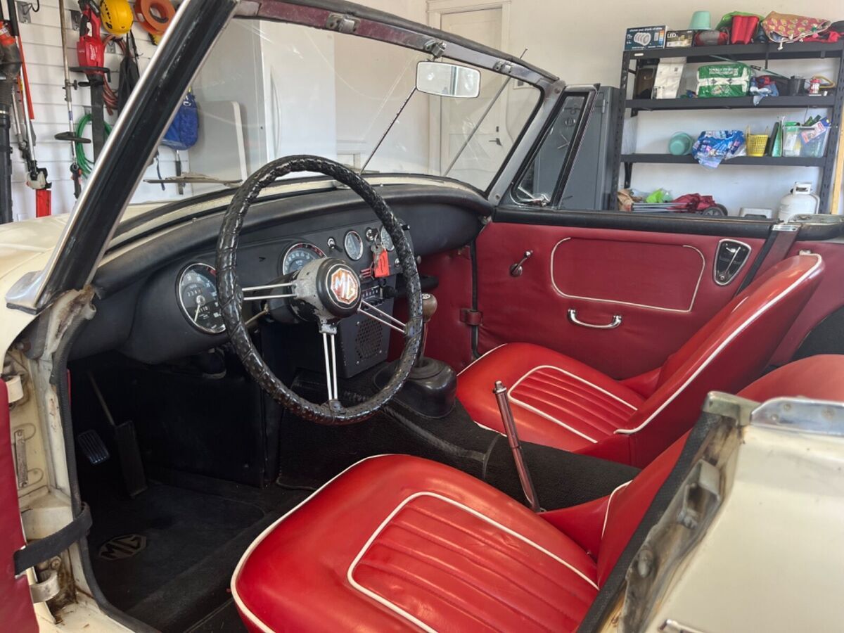 1966 convertible mg midget