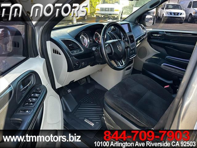 2016 dodge grand caravan avp/se
