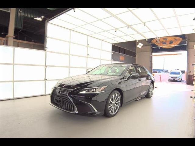 2021 lexus es 250 base