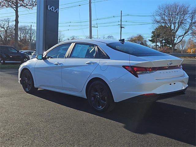 2022 hyundai elantra sel