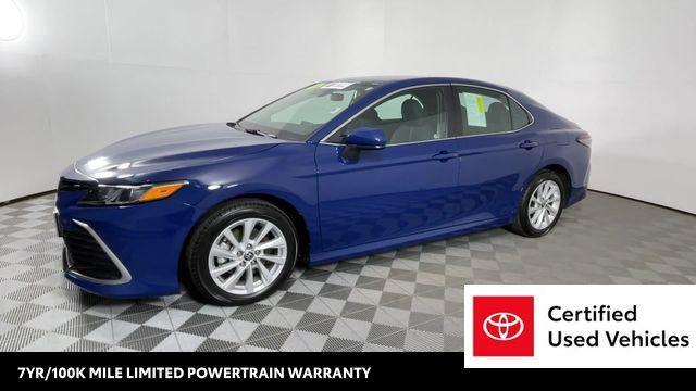 2024 toyota camry le