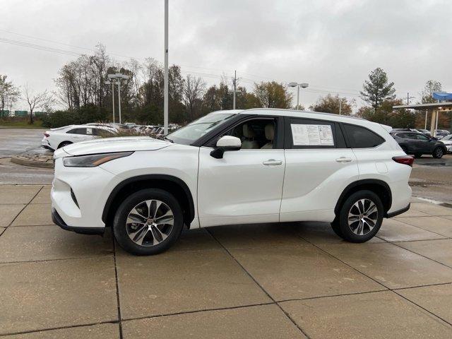 2022 toyota highlander xle