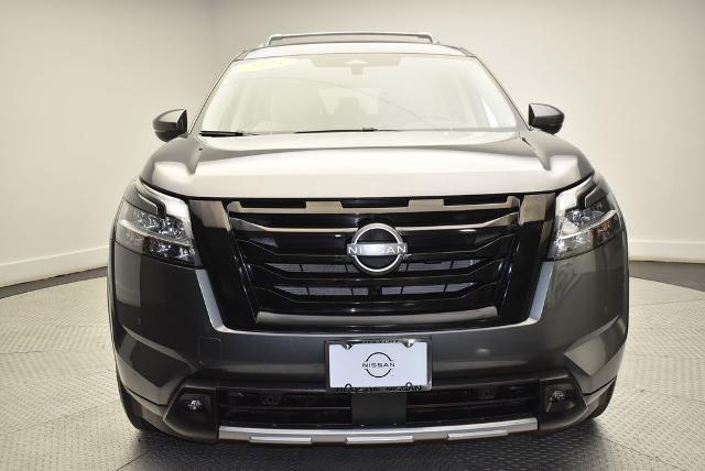 2023 nissan pathfinder sl