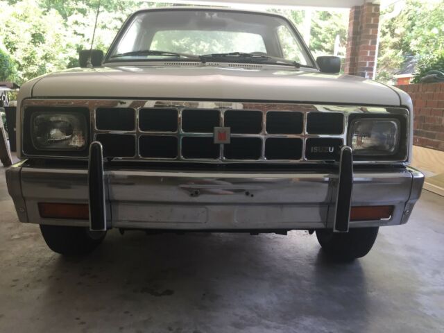 1985 isuzu pup diesel good condition. rare