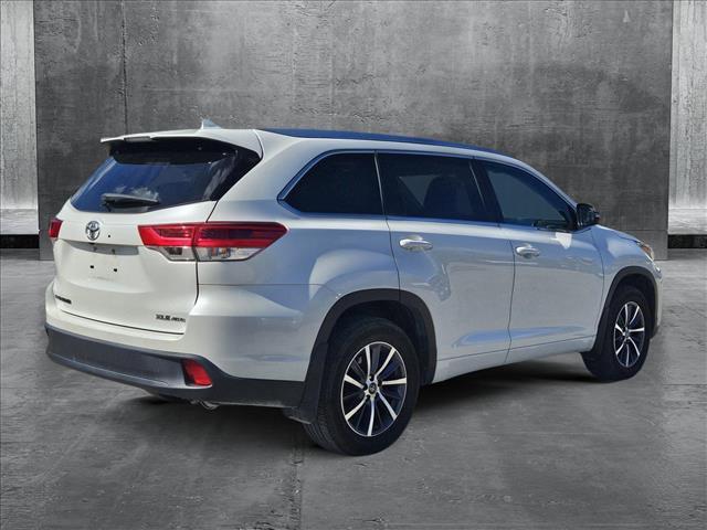 2017 toyota highlander xle