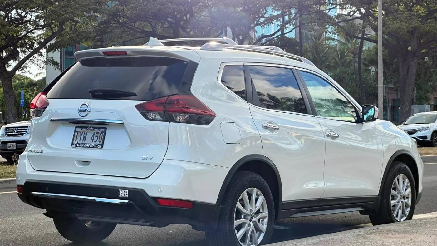 2020 nissan rogue sv